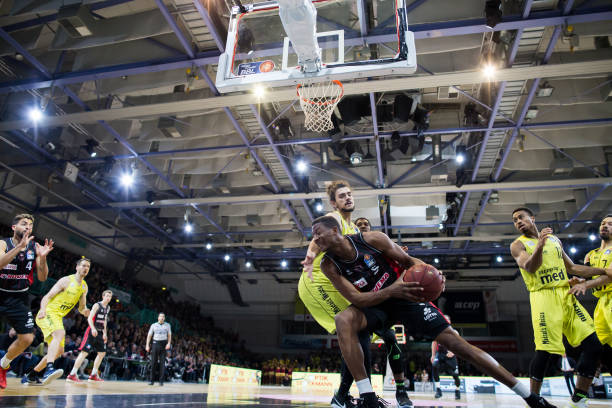 让它在搜索 让它在搜索