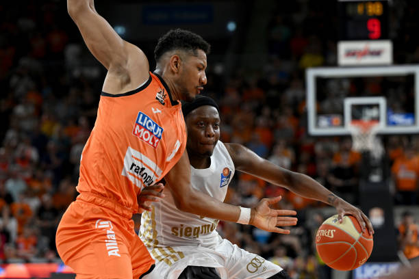 求依旧如故 求依旧如故